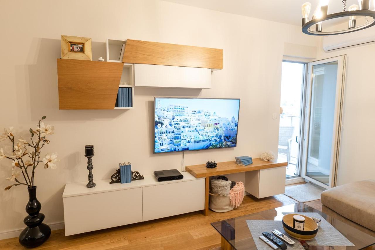 Luxury Amaaa Apartment Bar Exterior foto